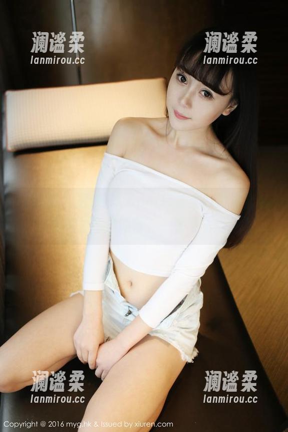 美媛馆 - 王馨瑶yanni玩转定制写真套装，完全不注意我的胃，一顿下去啥也没...