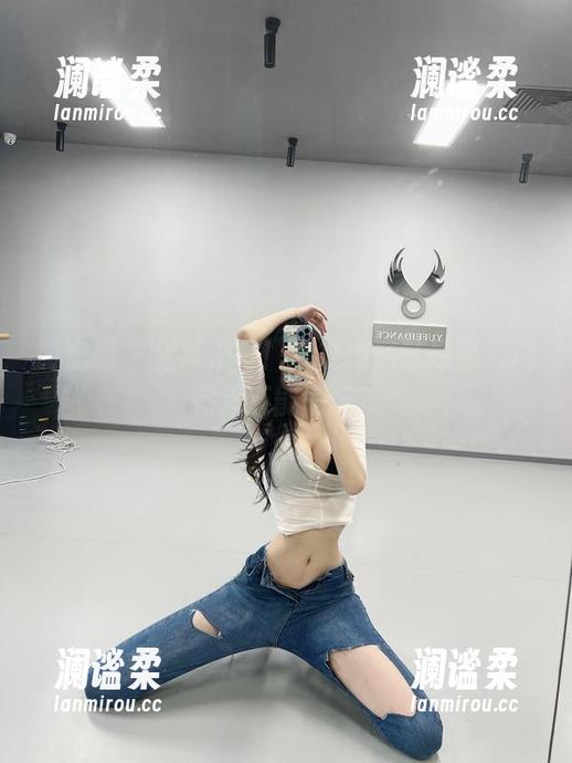 微密圈 - 全集来啦！葛征的浴缸原图，洗完澡还能干嘛？