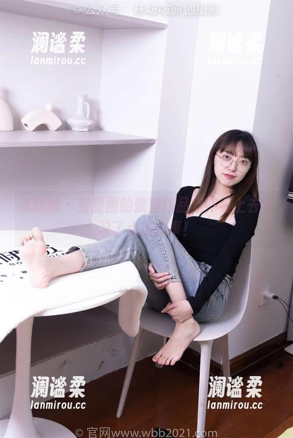袜啵啵 - 甜甜圈的教室作品集，看上去学习了点新本事！