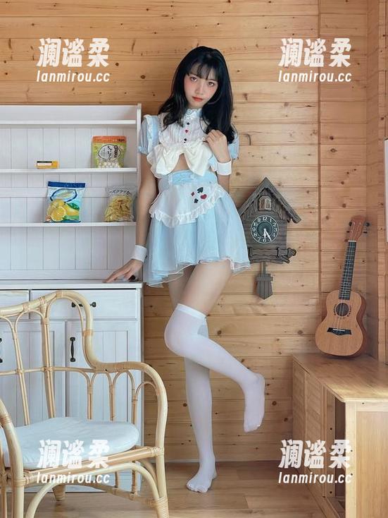天台是个神奇的地方，西瓜少女在这里推出的精选图片让人乐翻天！