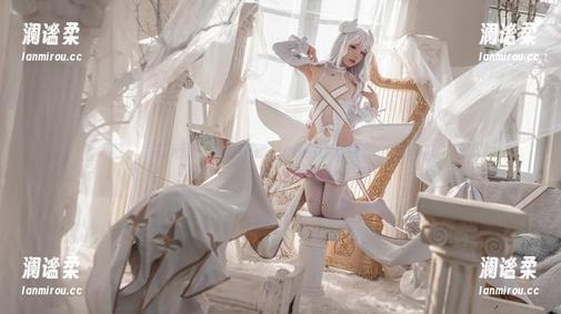 快来看！铁打萌萌_moi的AliceMaid美图，太治愈了吧？