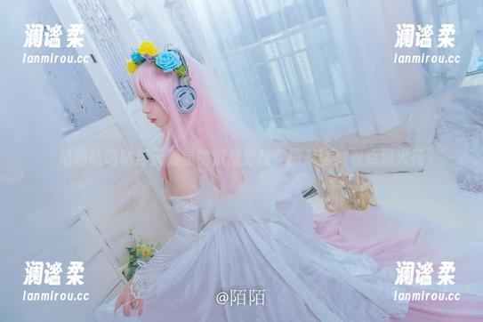 陌陌咕咕咕与天狼星的浪漫穿梭，图库里藏着点滴火花
