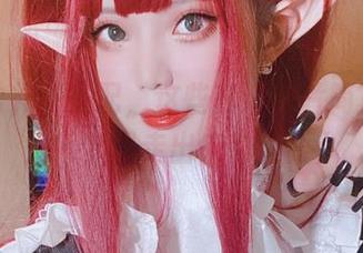 雪猫的礼服搭配，这些高清图片简直就像是从梦里走出来的画面。