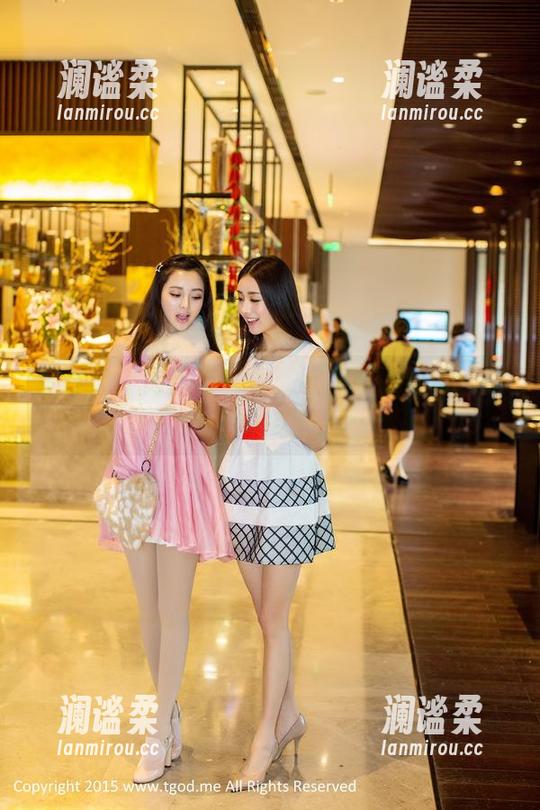 青豆客 - 肉丝与写真：欧阳妮娜娜带你进入一种另类气息…