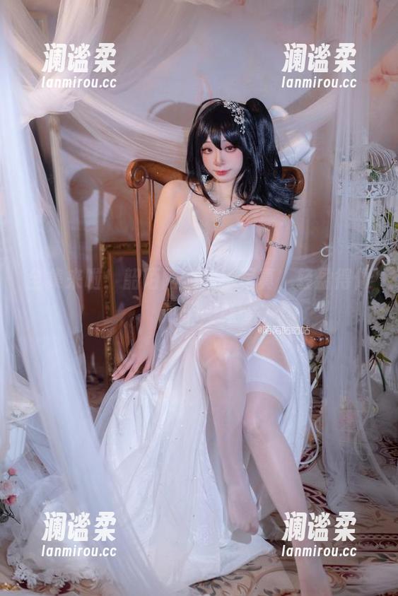 全集来啦！韶陌陌的美脚写真，轻盈得像燕子一样