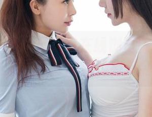 魅妍社 – 是不是只有在线浏览陈雅漫VICKY的礼服图片才明显她有多会穿呀？